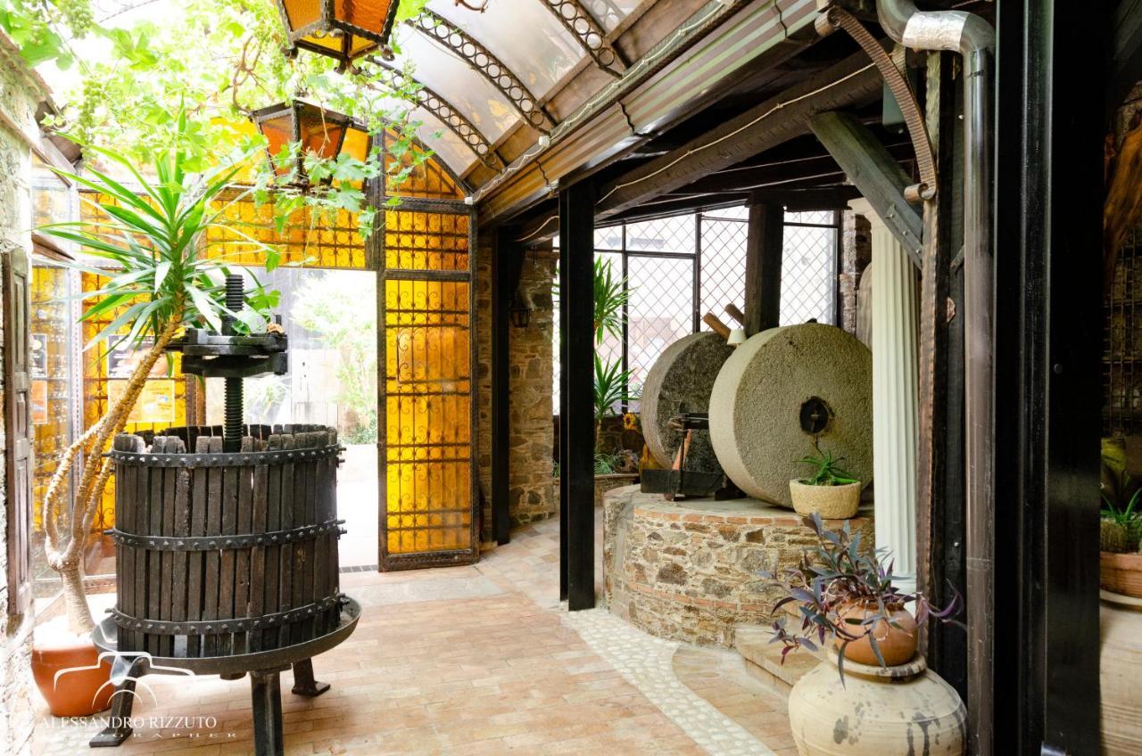 Le Due Torri Bed & Breakfast Filadelfia Exterior photo