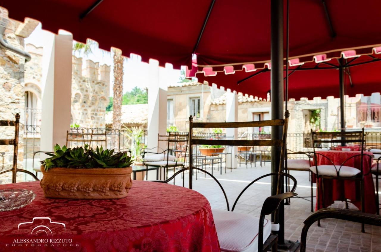 Le Due Torri Bed & Breakfast Filadelfia Exterior photo