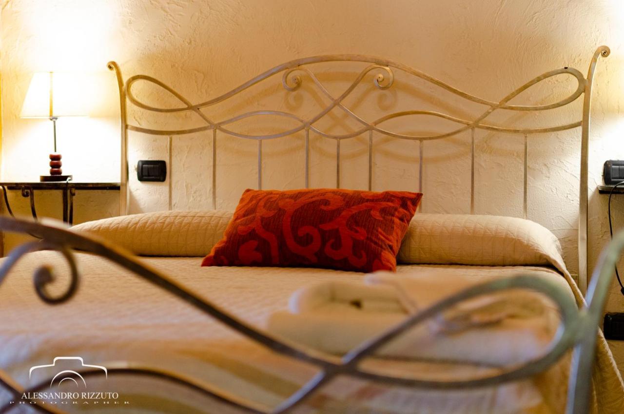 Le Due Torri Bed & Breakfast Filadelfia Exterior photo