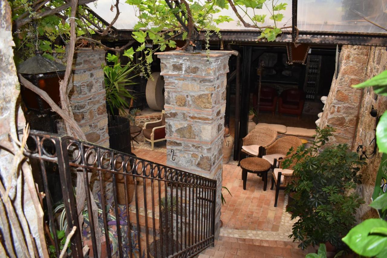 Le Due Torri Bed & Breakfast Filadelfia Exterior photo